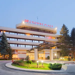 Crowne Plaza By Ihg Hotel