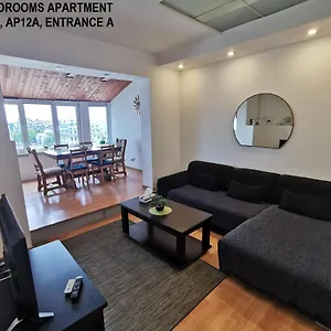Black And White Apartament